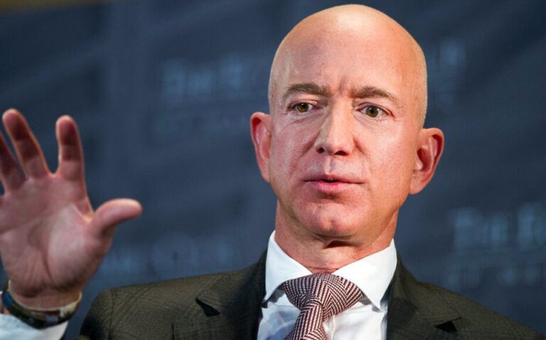 Jeff Bezos respalda incremento de impuestos a empresas propuesto por Biden