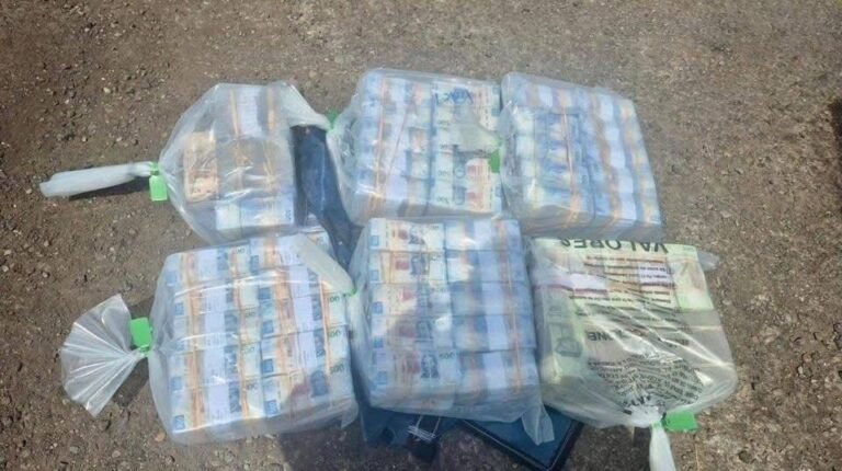 Decomiso millonario en Sinaloa: caen dos hombres con 25 millones de pesos en efectivo en Ahome