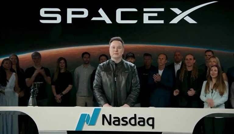Elon Musk rompe récord mundial al superar el billón de dólares en fortuna personal