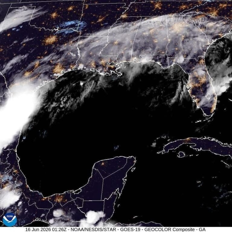 Polvo del Sahara elevará el calor en Yucatán; sensación térmica alcanzaría hasta 49 grados
