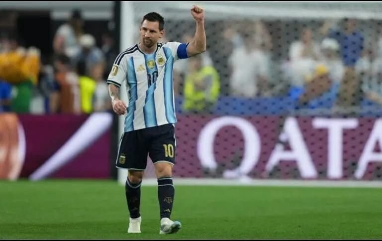 Messi agranda su leyenda: rompe récord histórico y acerca a Argentina a la siguiente ronda
