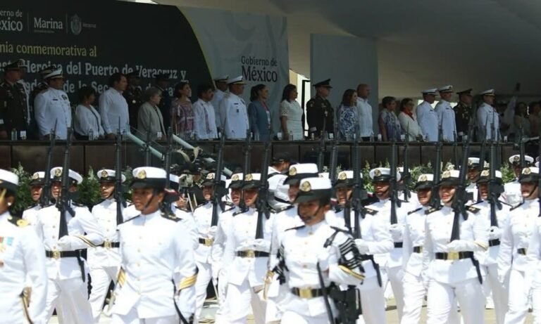 Procesan a cuatro marinos por presunto fraude millonario en contratos de insumos médicos