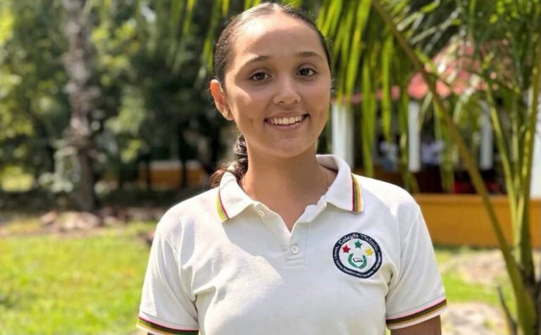 De Tizimín al escenario nacional: Ana Sofía representará a Yucatán en Olimpiada de Matemáticas