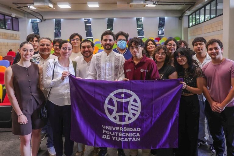 Milo Barrera impulsa a jóvenes yucatecos a prepararse para las industrias del futuro