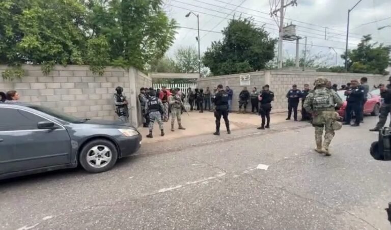ATAQUE EN SECUNDARIA DE TORREÓN DEJA A UNA TRABAJADORA SIN VIDA Y CUATRO PERSONAS LESIONADAS
