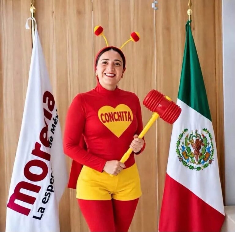 Cambio de camiseta de Conchi Ruiz sacude a Morena en Umán